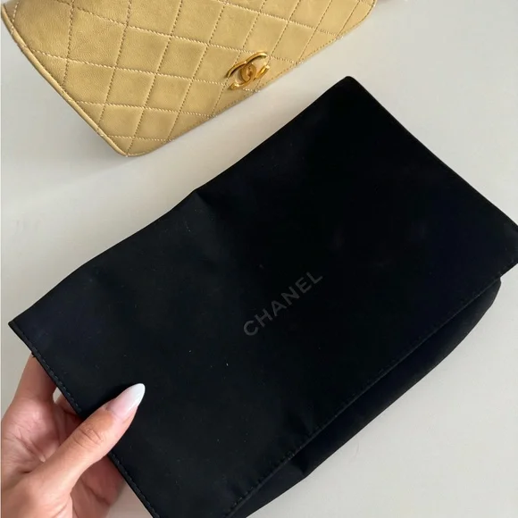 *SOLD** Chanel Vintage Nude Full Flap w/ 24kt Gold Plated Hardware - Picture 15 of 15